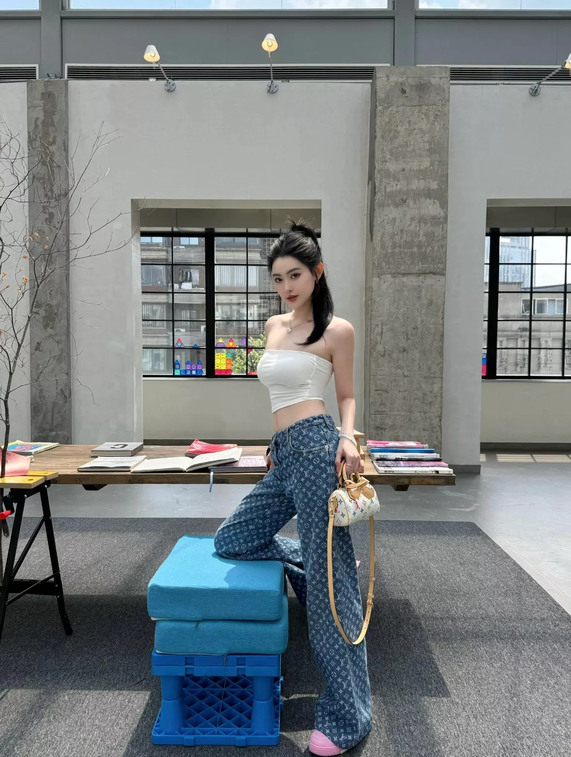 루이비통 모노그램 와이드 데님 팬츠 상세 이미지 62