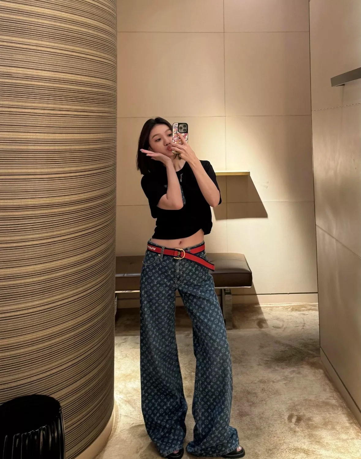 루이비통 모노그램 와이드 데님 팬츠 상세 이미지 47