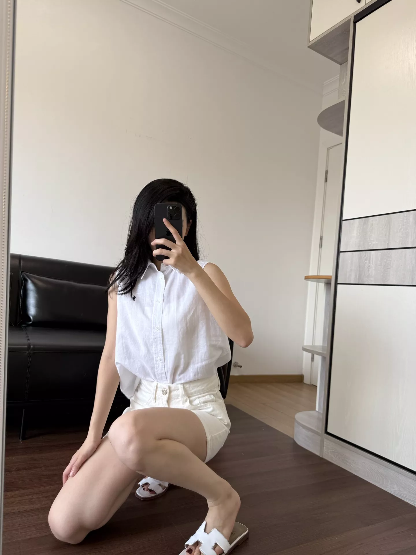 랄프로렌 로고 자수 린넨 민소매 상의 상세 이미지 42
