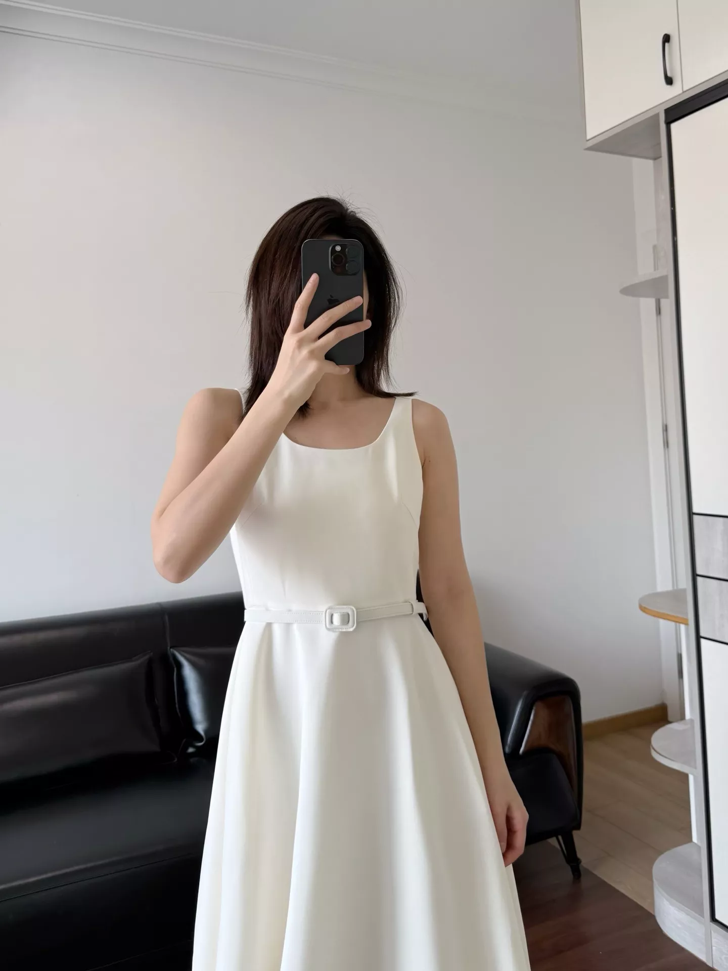 디올 U넥 벨트 슬리브리스 원피스 상세 이미지 30