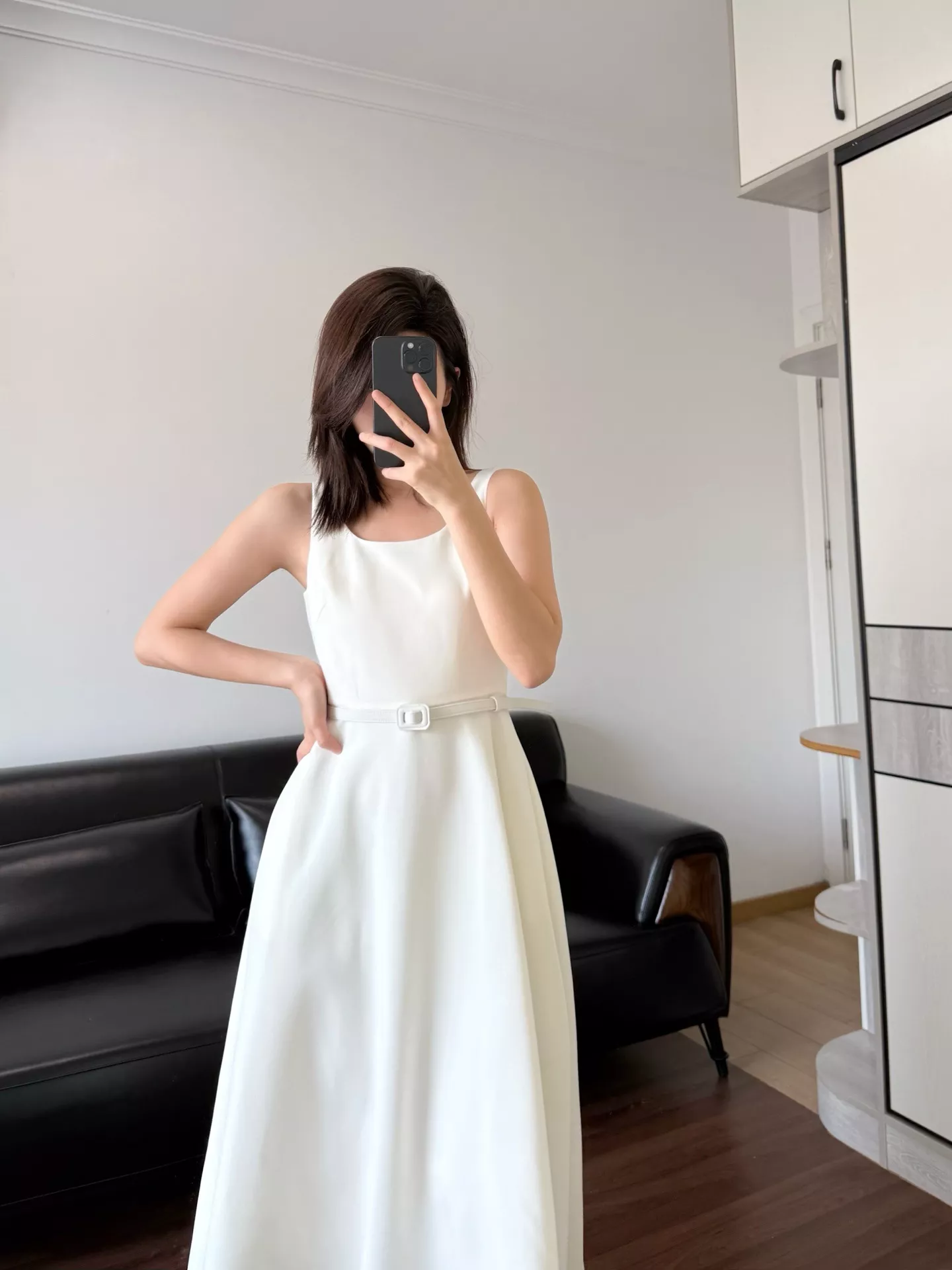 디올 U넥 벨트 슬리브리스 원피스 상세 이미지 34