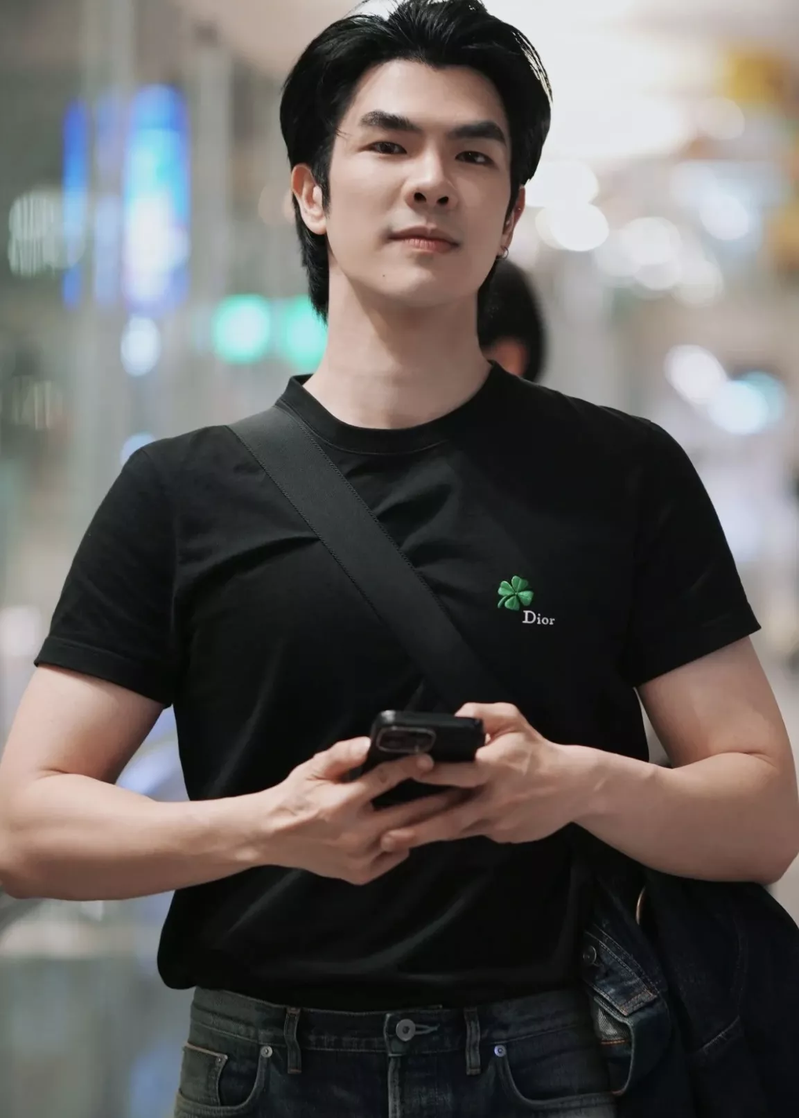 디올 클로버 자수 코튼 반소매 티셔츠 상세 이미지 34