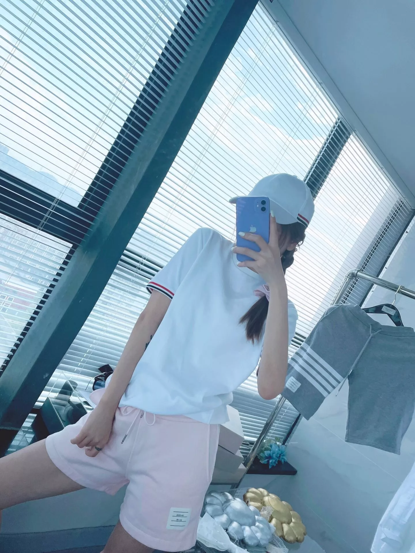 톰브라운 삼선 포인트 콜라보 반소매 탑 상세 이미지 42