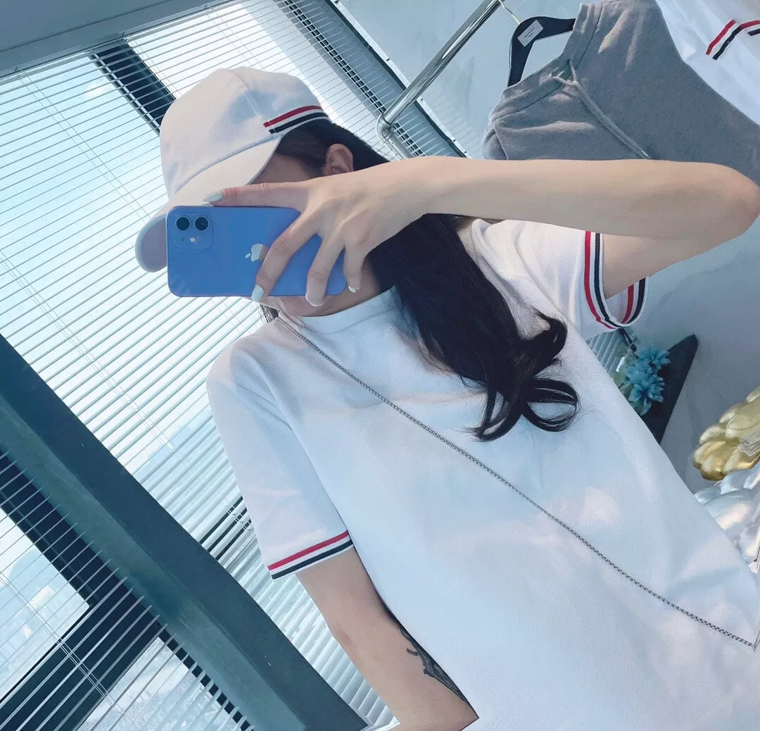톰브라운 삼선 포인트 콜라보 반소매 탑 상세 이미지 39