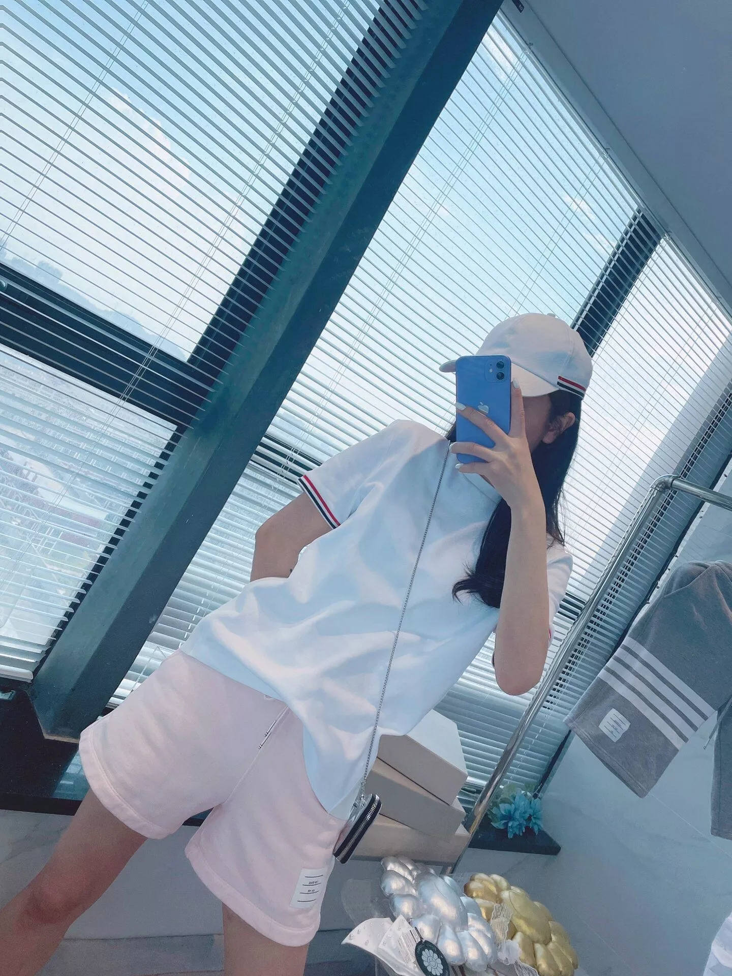 톰브라운 삼선 포인트 콜라보 반소매 탑 상세 이미지 38