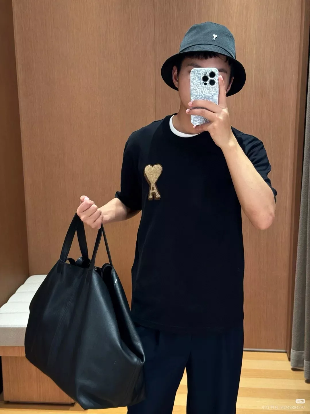 아미 블랙 골드 하트 로고 반소매 탑 상세 이미지 49