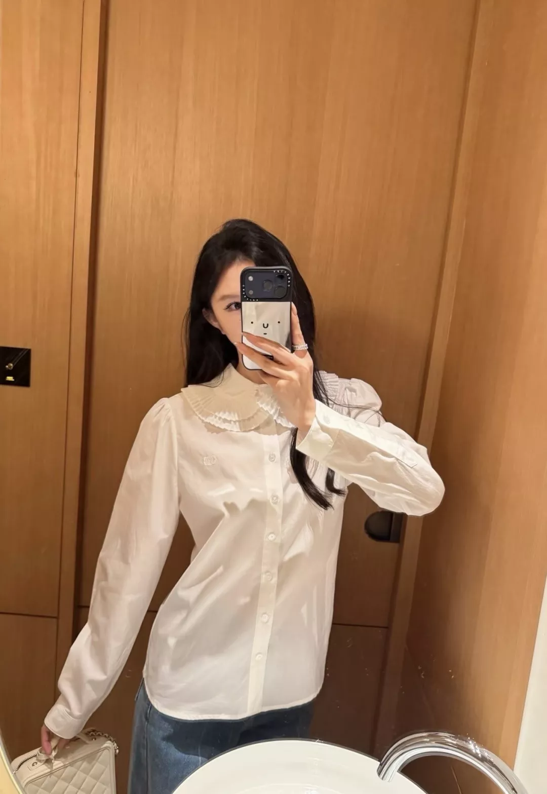 셀린느 프릴 카라 화이트 자수 블라우스 상세 이미지 12