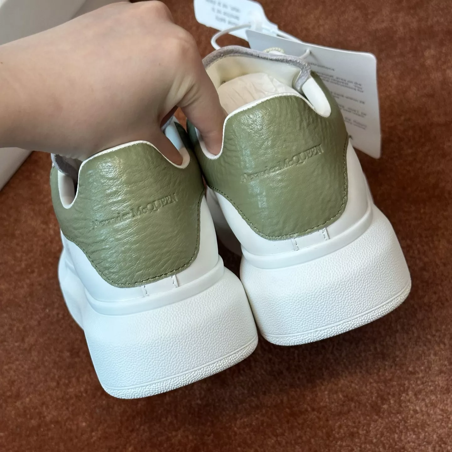 body_04c6234e80fb2180.webp