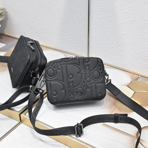 디올 오블리크 엠보싱 더블 지퍼 백