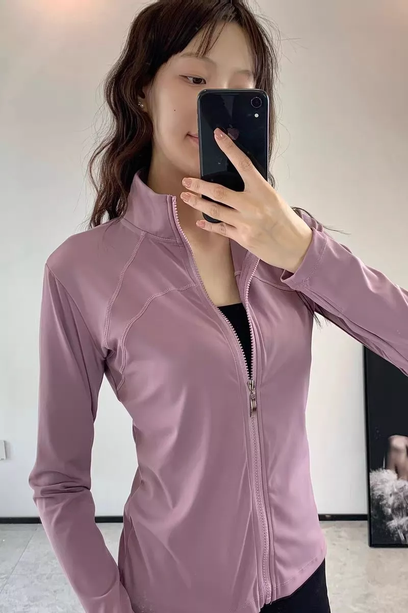 룰루레몬 여성 슬림핏 운동 집업 상의 상세 이미지 24