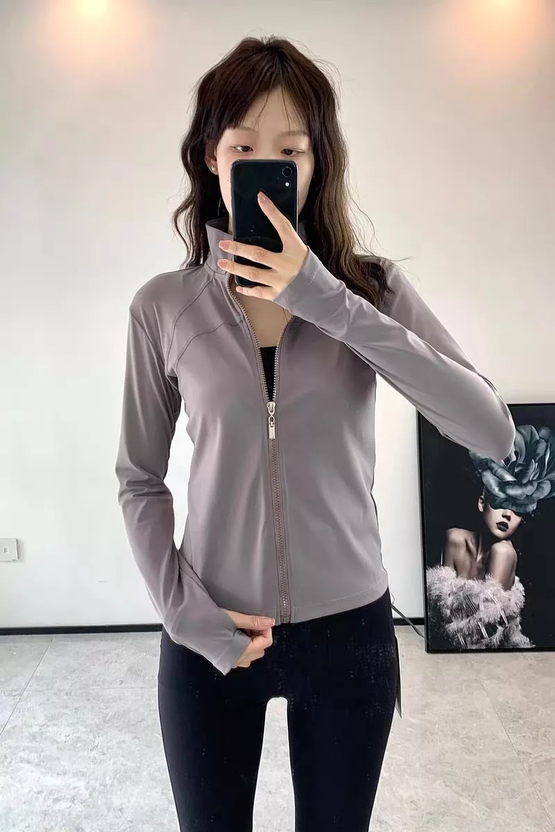 룰루레몬 여성 슬림핏 운동 집업 상의 상세 이미지 25