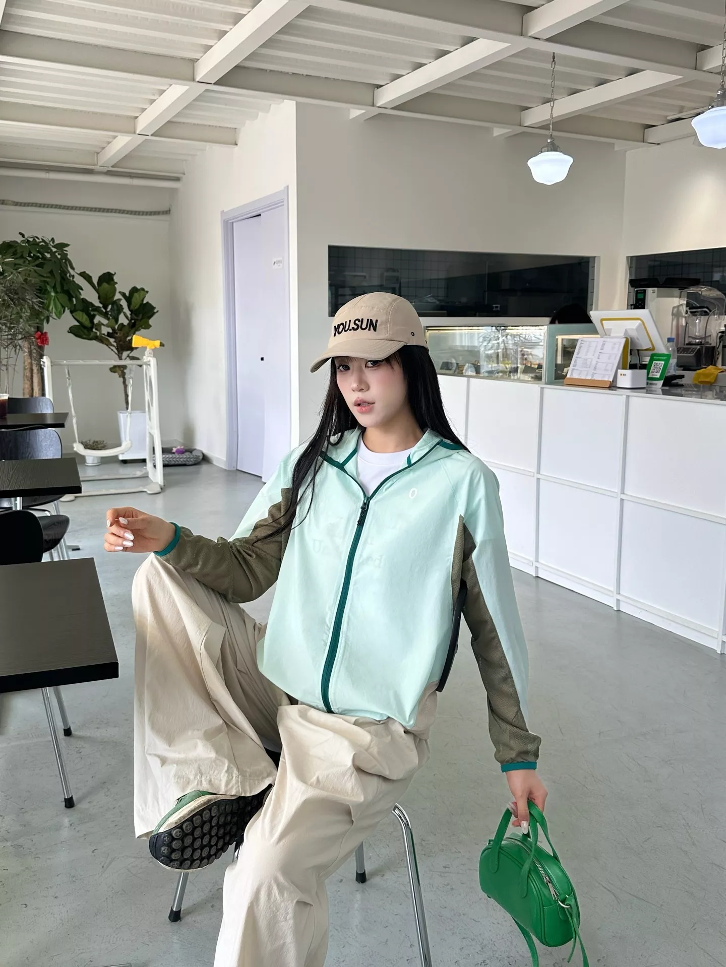 안코라우 배색 메쉬 후드 자외선 차단 재킷 상세 이미지 78