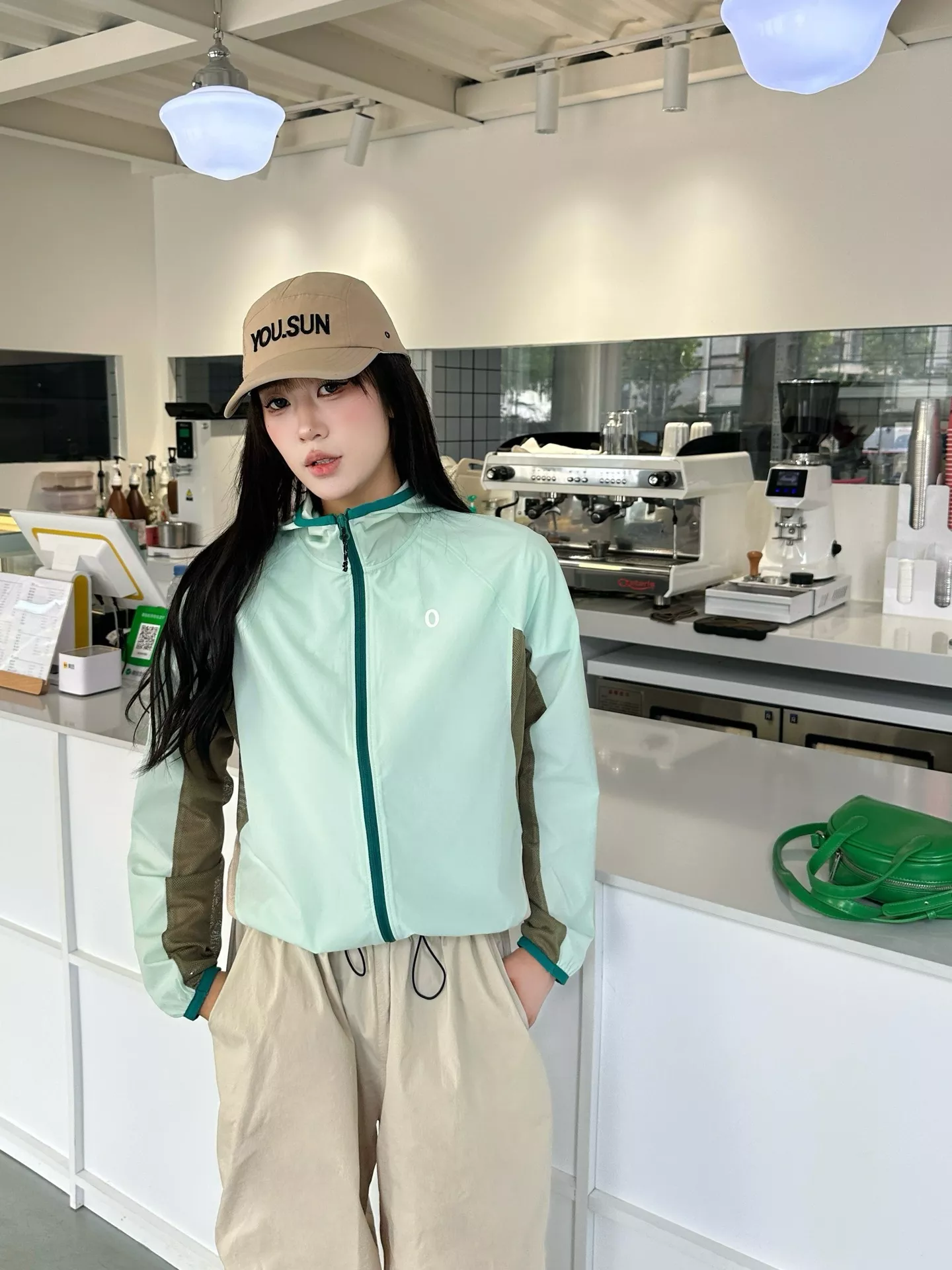 안코라우 배색 메쉬 후드 자외선 차단 재킷 상세 이미지 82
