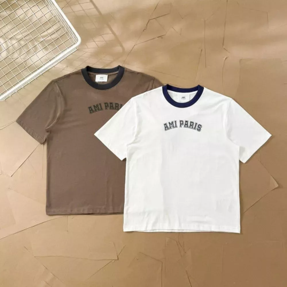 아미 배색 넥 레터링 프린트 반팔 티셔츠