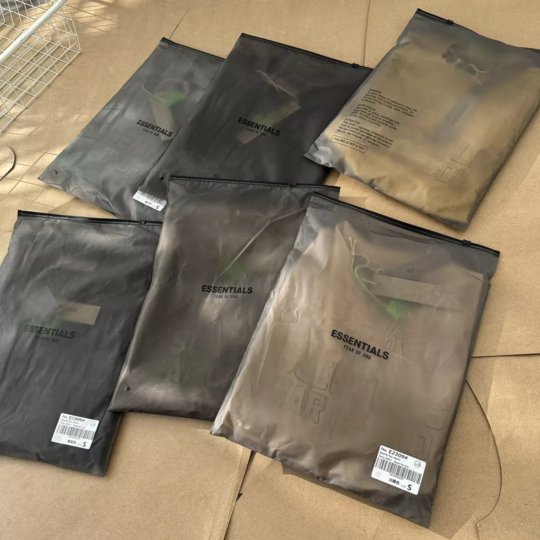피어오브갓 실리콘 레터링 반팔 티셔츠 상세 이미지 9