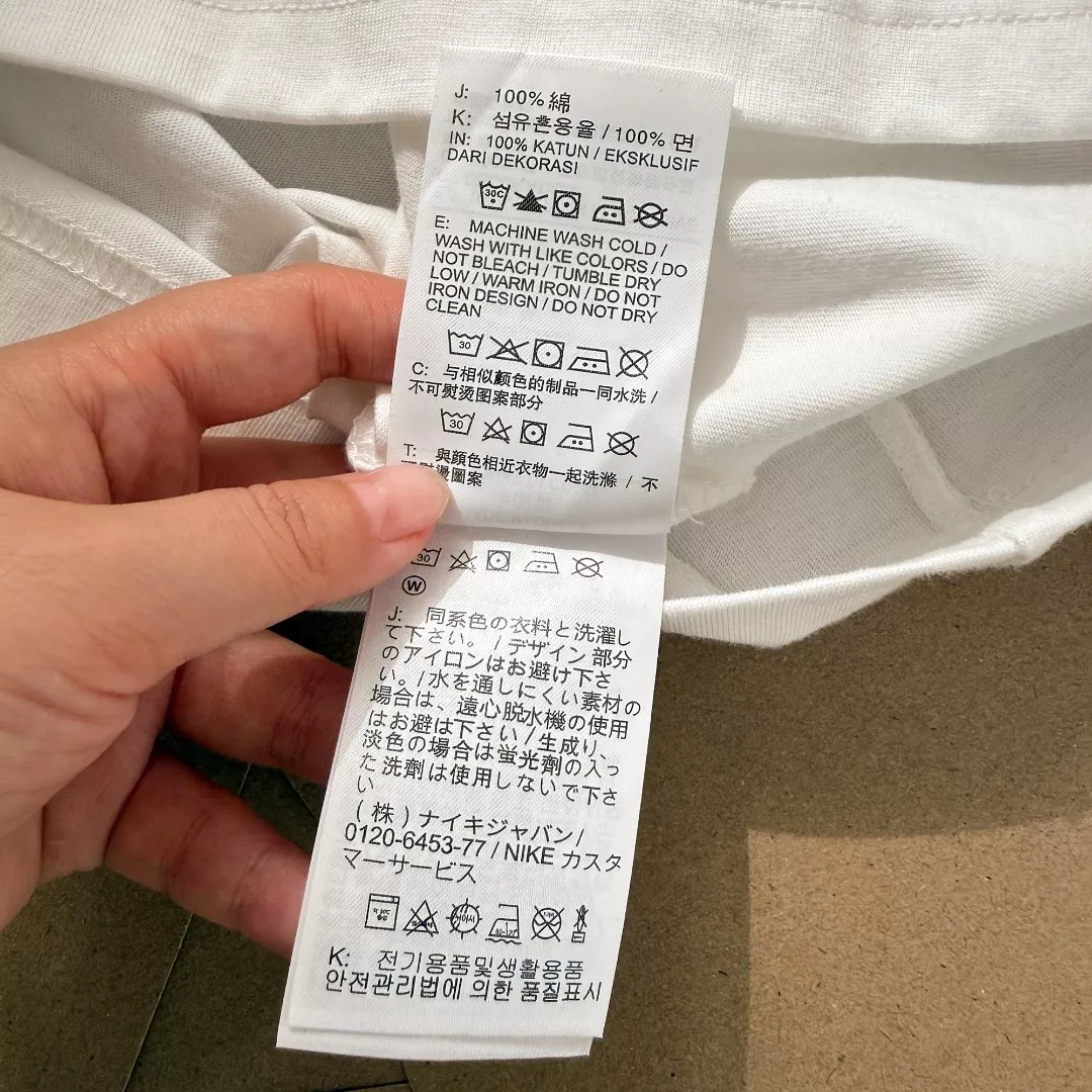 나이키 스몰 로고 자수 라운드넥 반팔 티셔츠 상세 이미지 28
