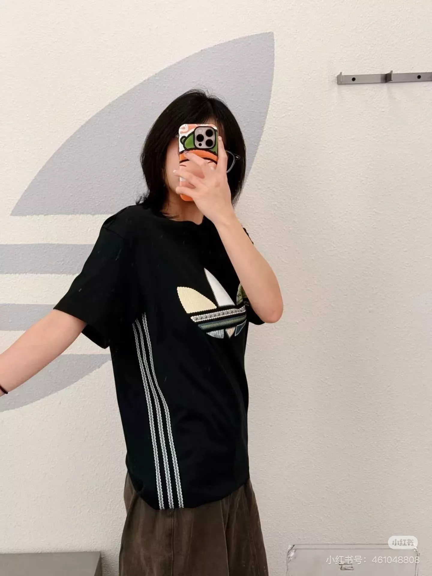 아디다스 투어 티에스 에스 루즈핏 반소매 티셔츠 상세 이미지 25