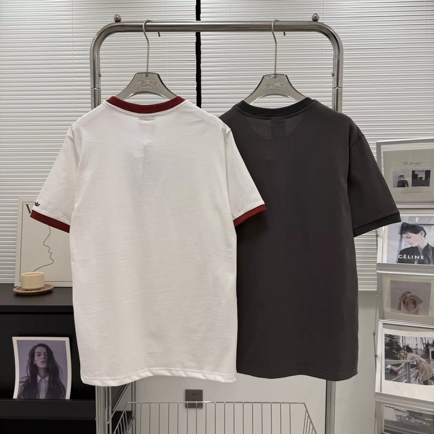 아디다스 삼선 로고 배색 라운드 티셔츠 상세 이미지 4