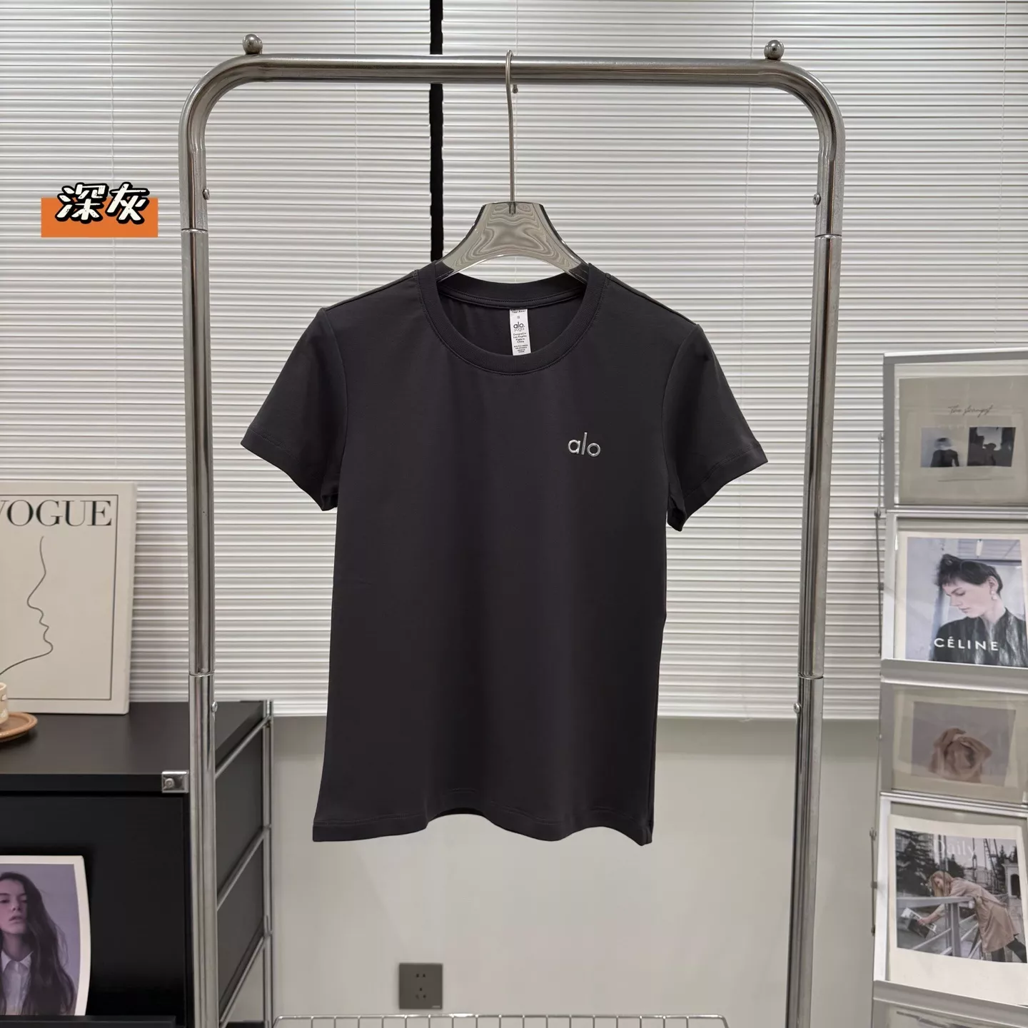 알로 클래식 로고 라운드넥 반소매 티셔츠 상세 이미지 5