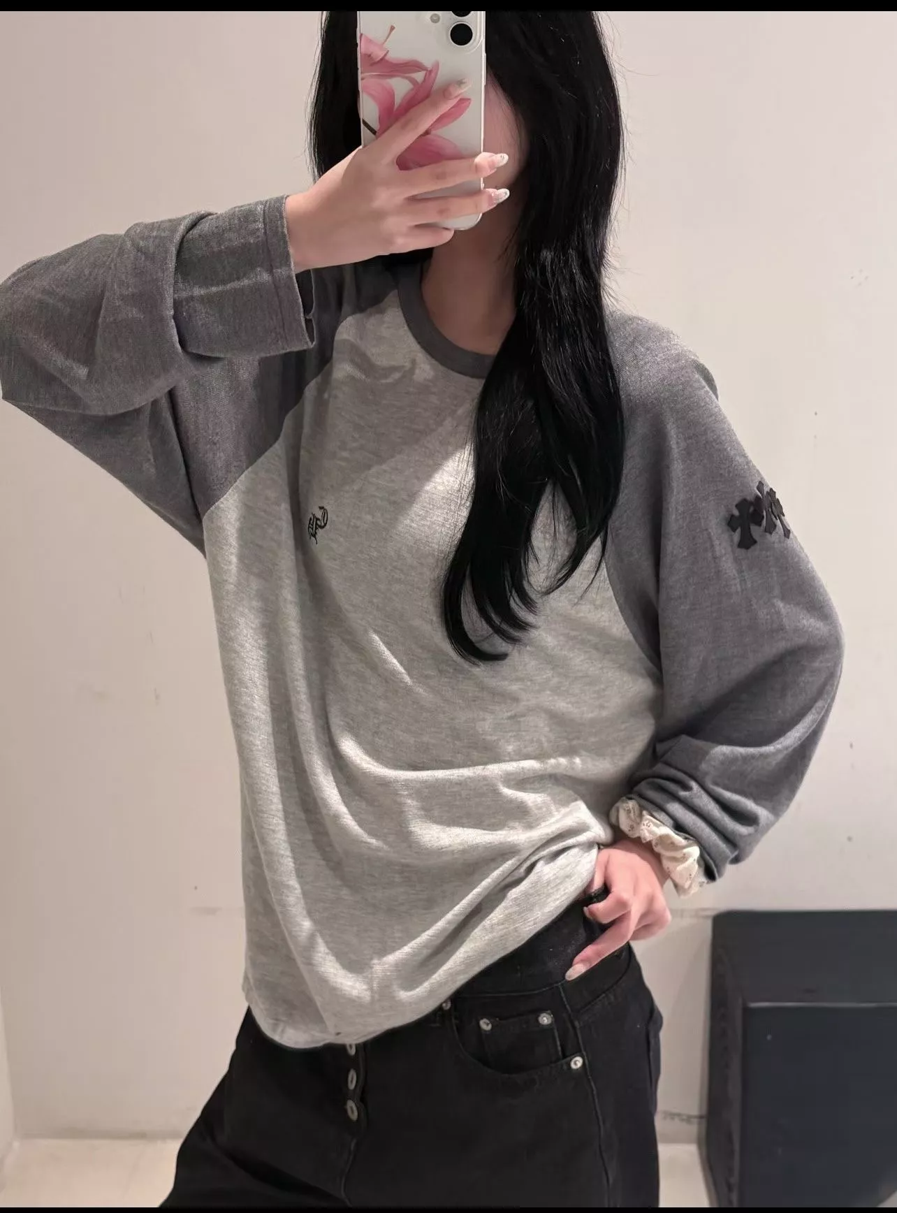 크롬하츠 래글런 자수 배색 긴소매 티셔츠 상세 이미지 8