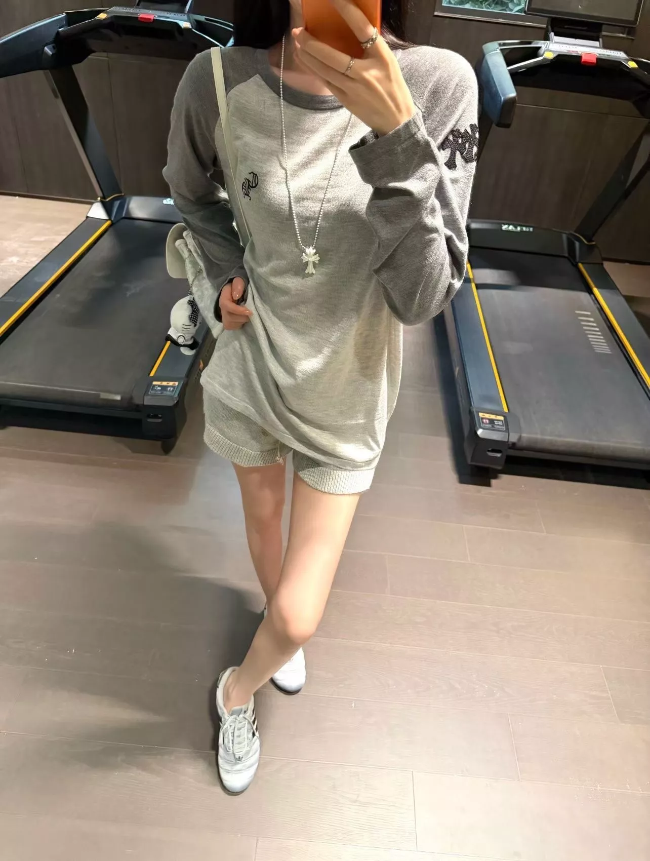크롬하츠 래글런 자수 배색 긴소매 티셔츠 상세 이미지 25