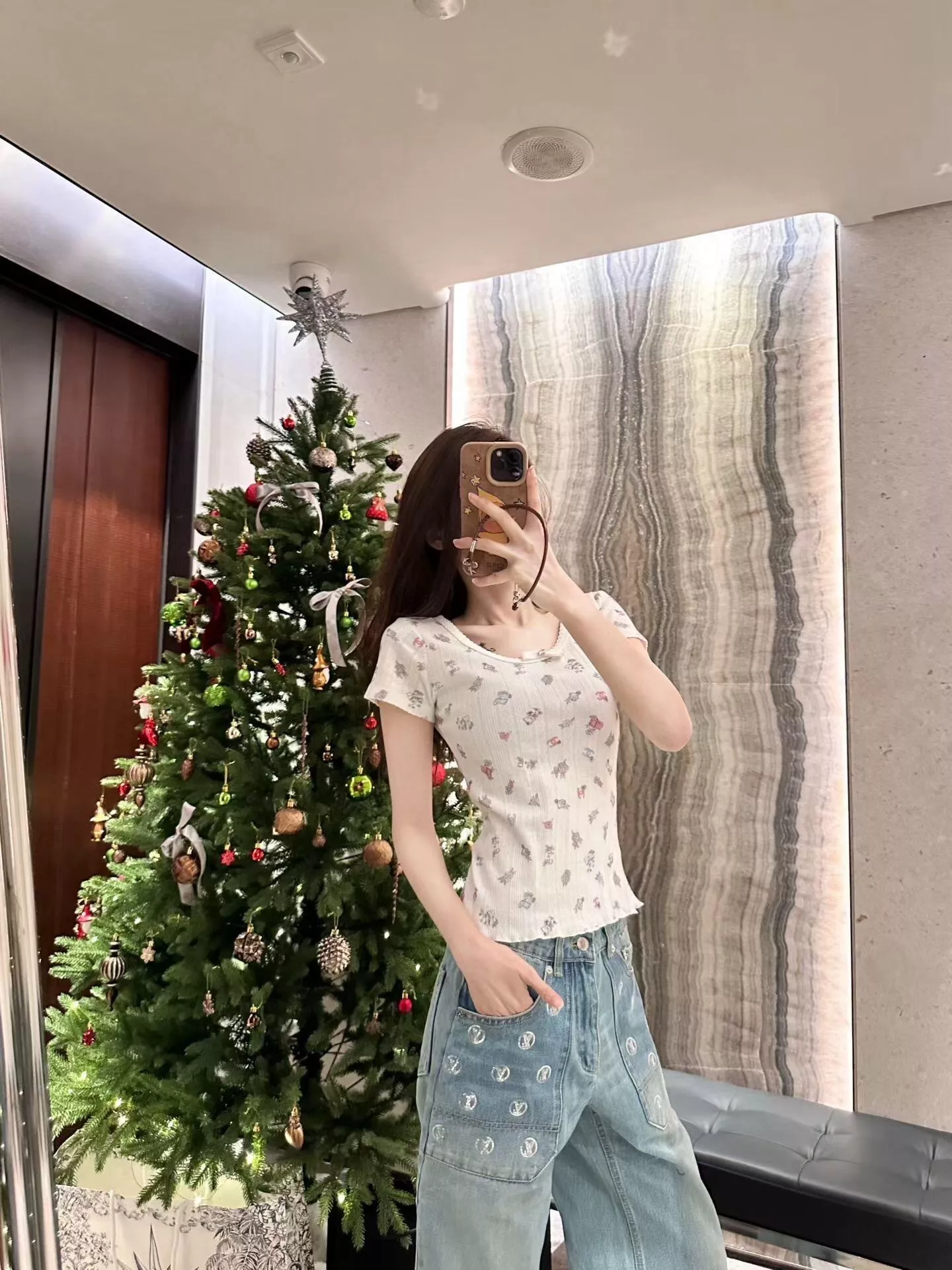 루이비통 모노그램 포켓 데님 팬츠 상세 이미지 19