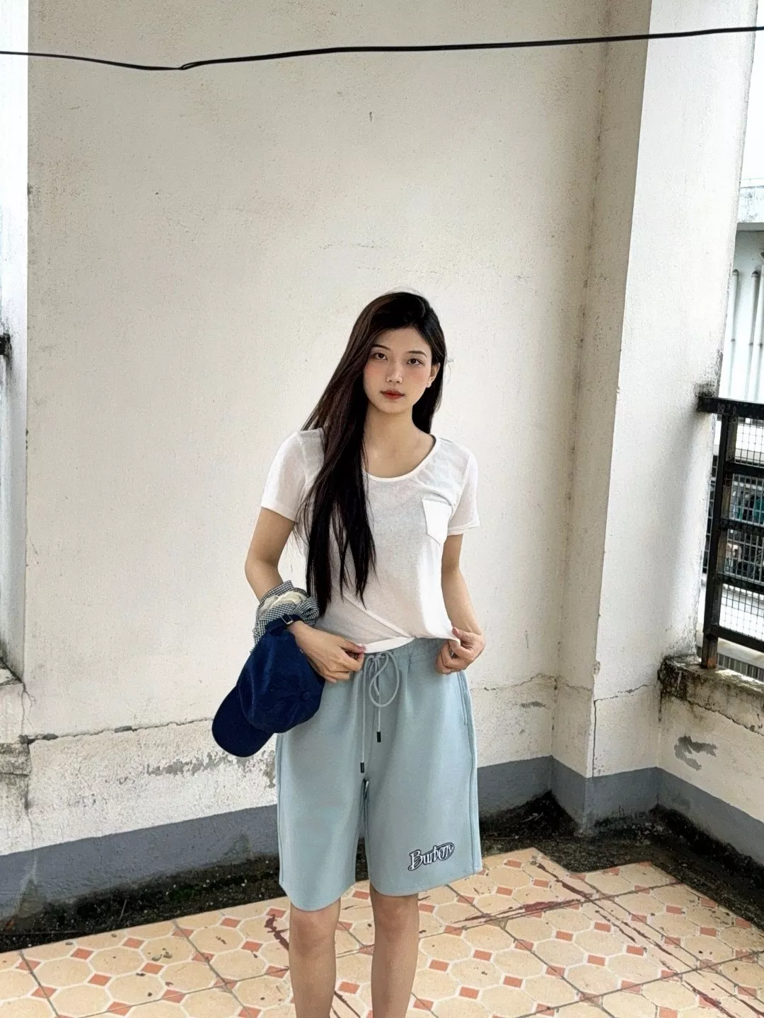 버버리 필기체 로고 플로킹 쇼츠 상세 이미지 11