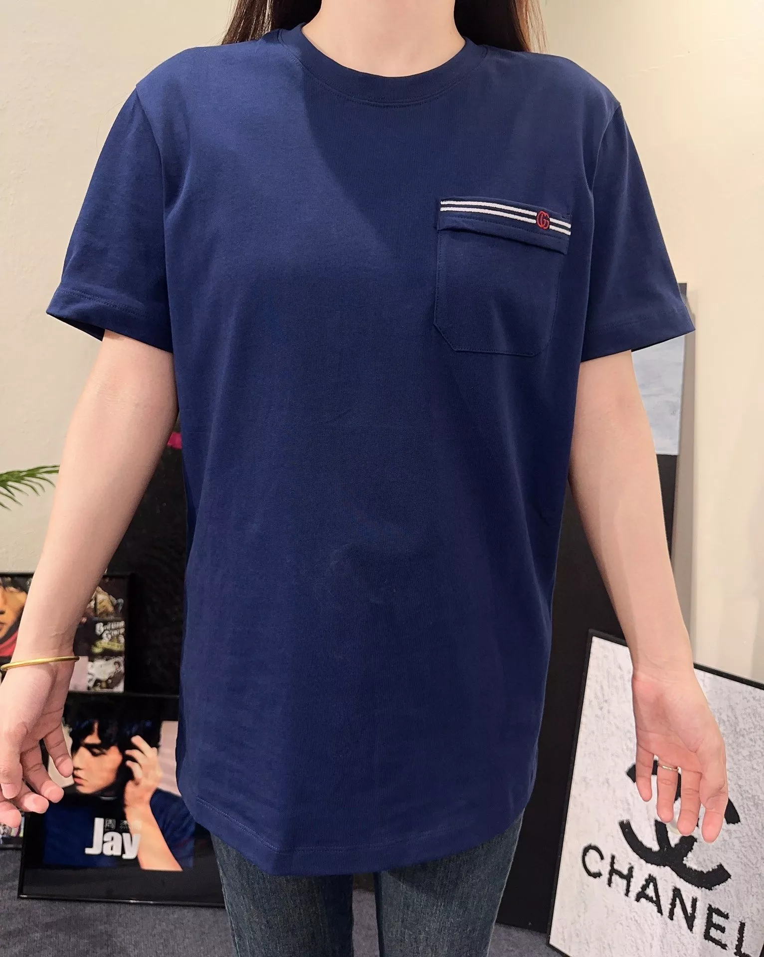 구찌 포켓 더블지 자수 반소매 티셔츠 상세 이미지 17