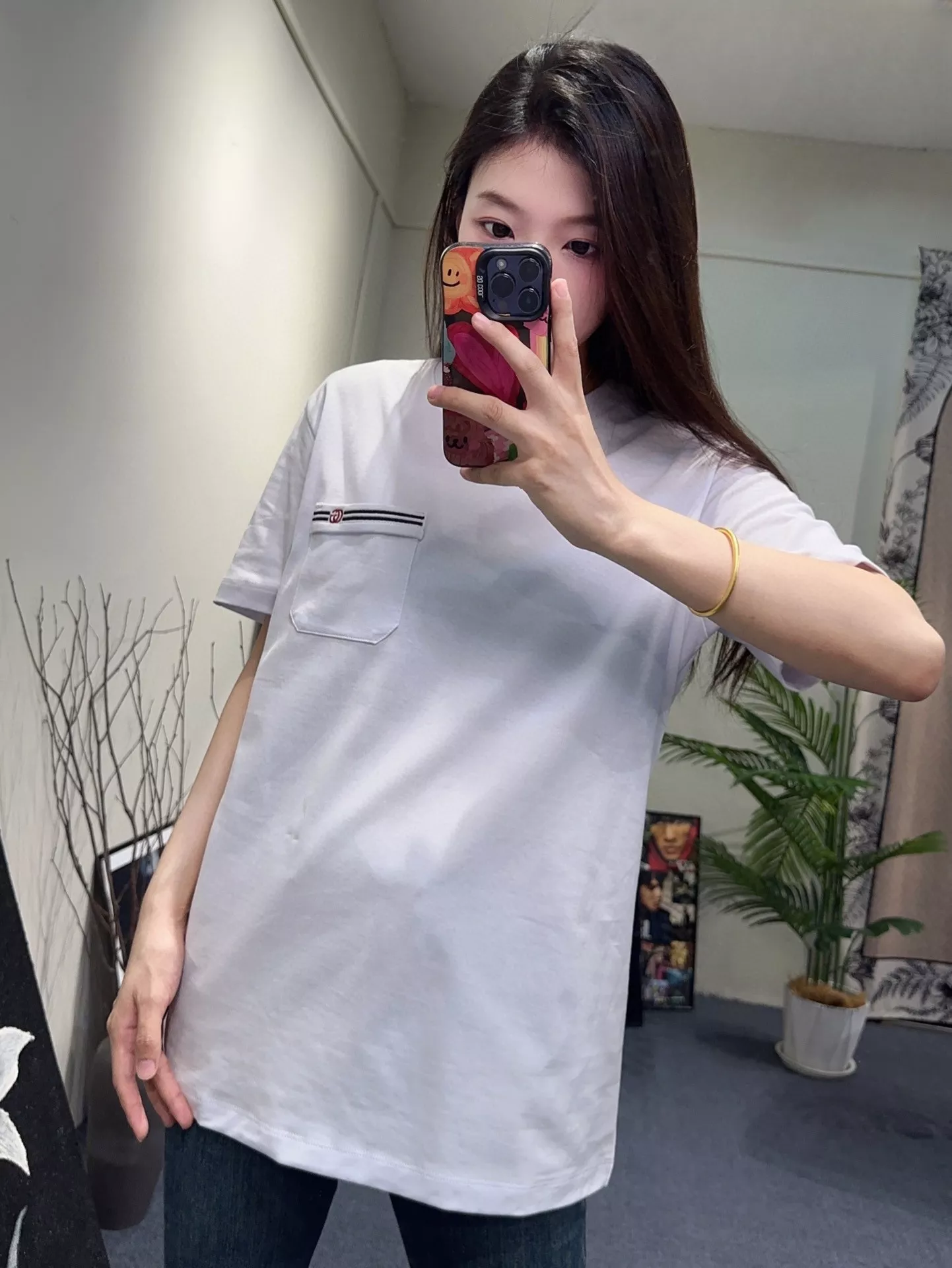구찌 포켓 더블지 자수 반소매 티셔츠 상세 이미지 12