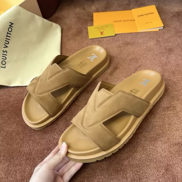 루이비통 모노그램 스웨이드 레더 슬리퍼