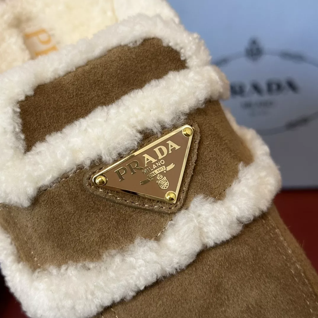 프라다 양털 안감 반닫이 슬리퍼 상세 이미지 7