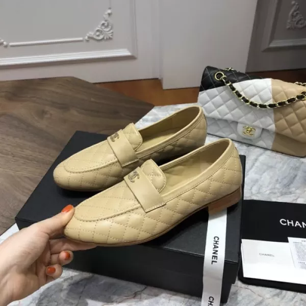 샤넬 퀼팅 더블C 클래식 단화