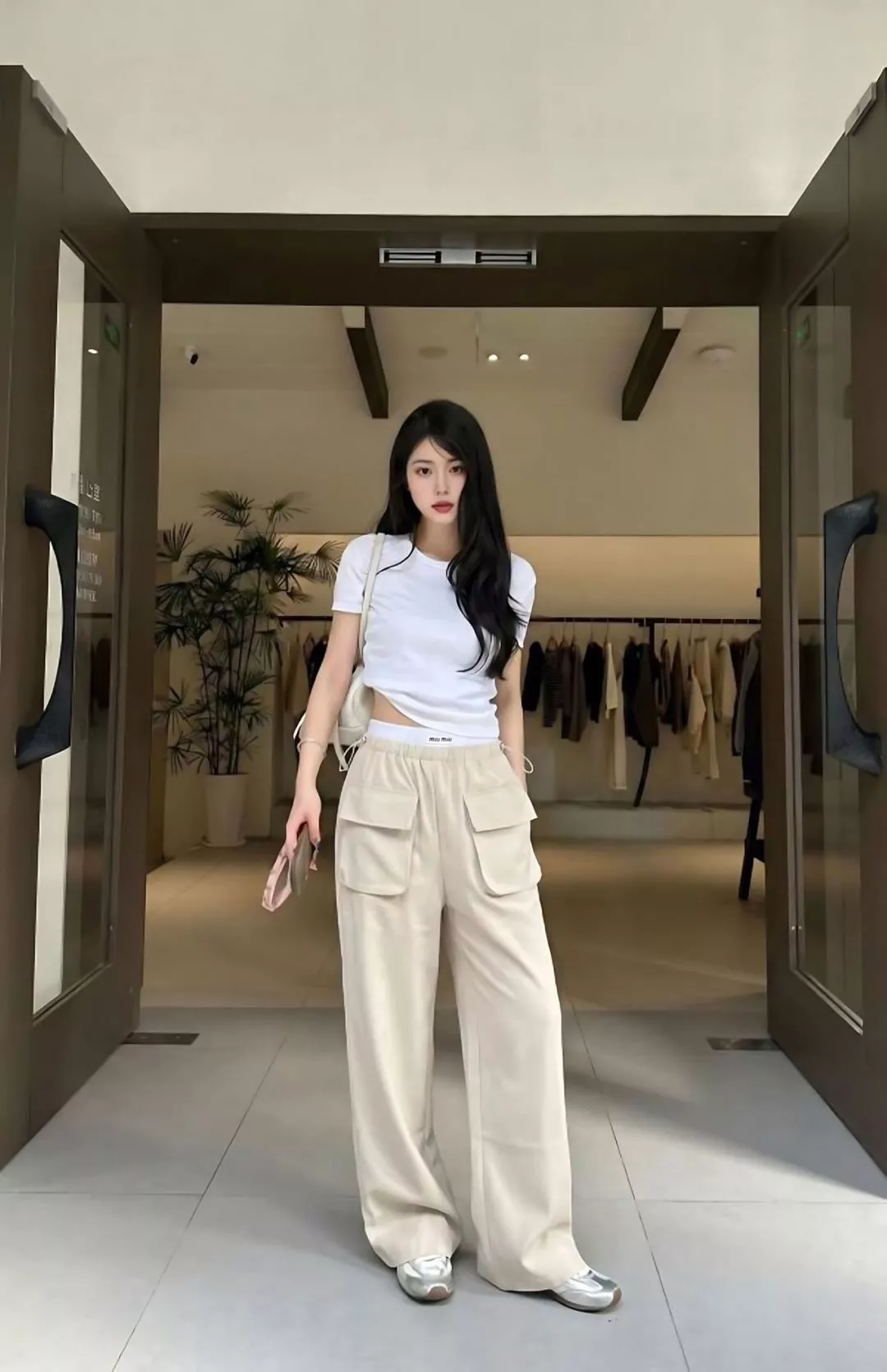 미우미우 하이웨이스트 와이드 카고 팬츠 상세 이미지 13
