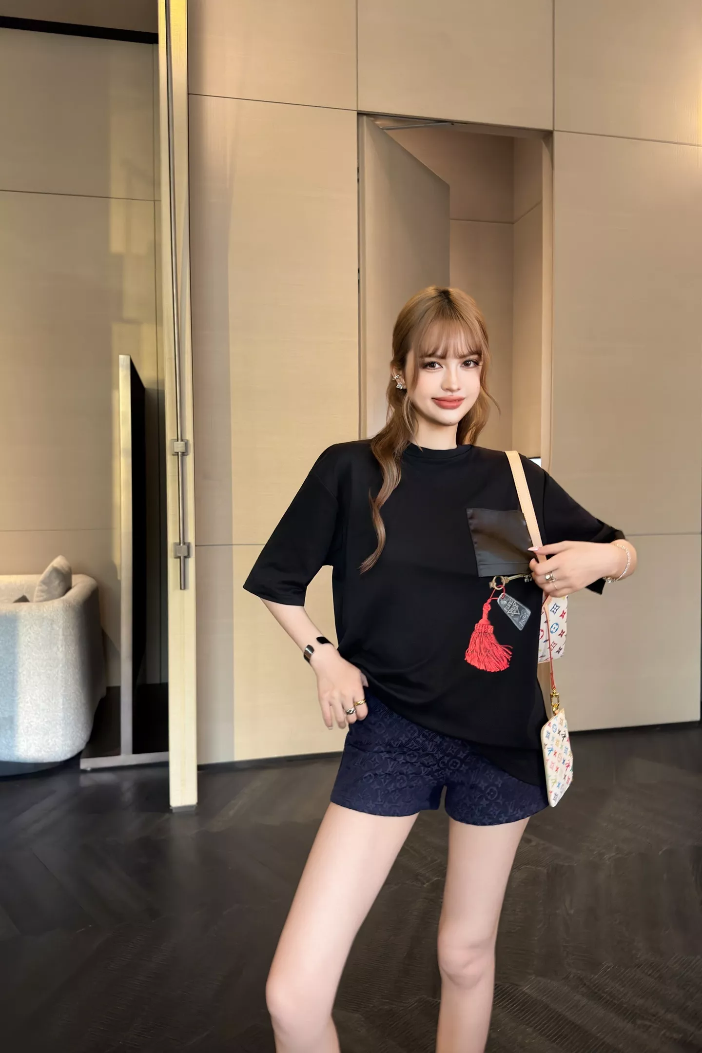 루이비통 포켓 프린팅 반소매 티셔츠 상세 이미지 20