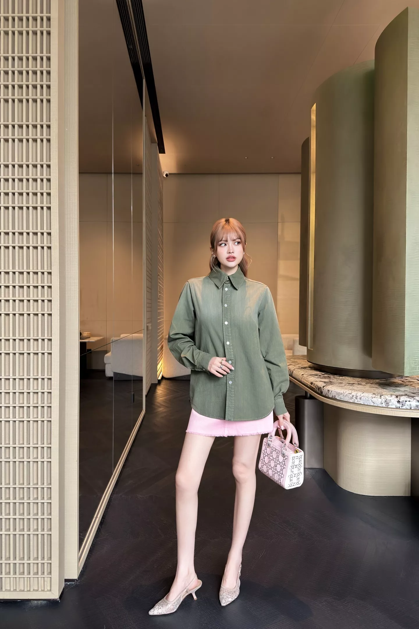 디올 클래식 카라 데님 셔츠 상세 이미지 56