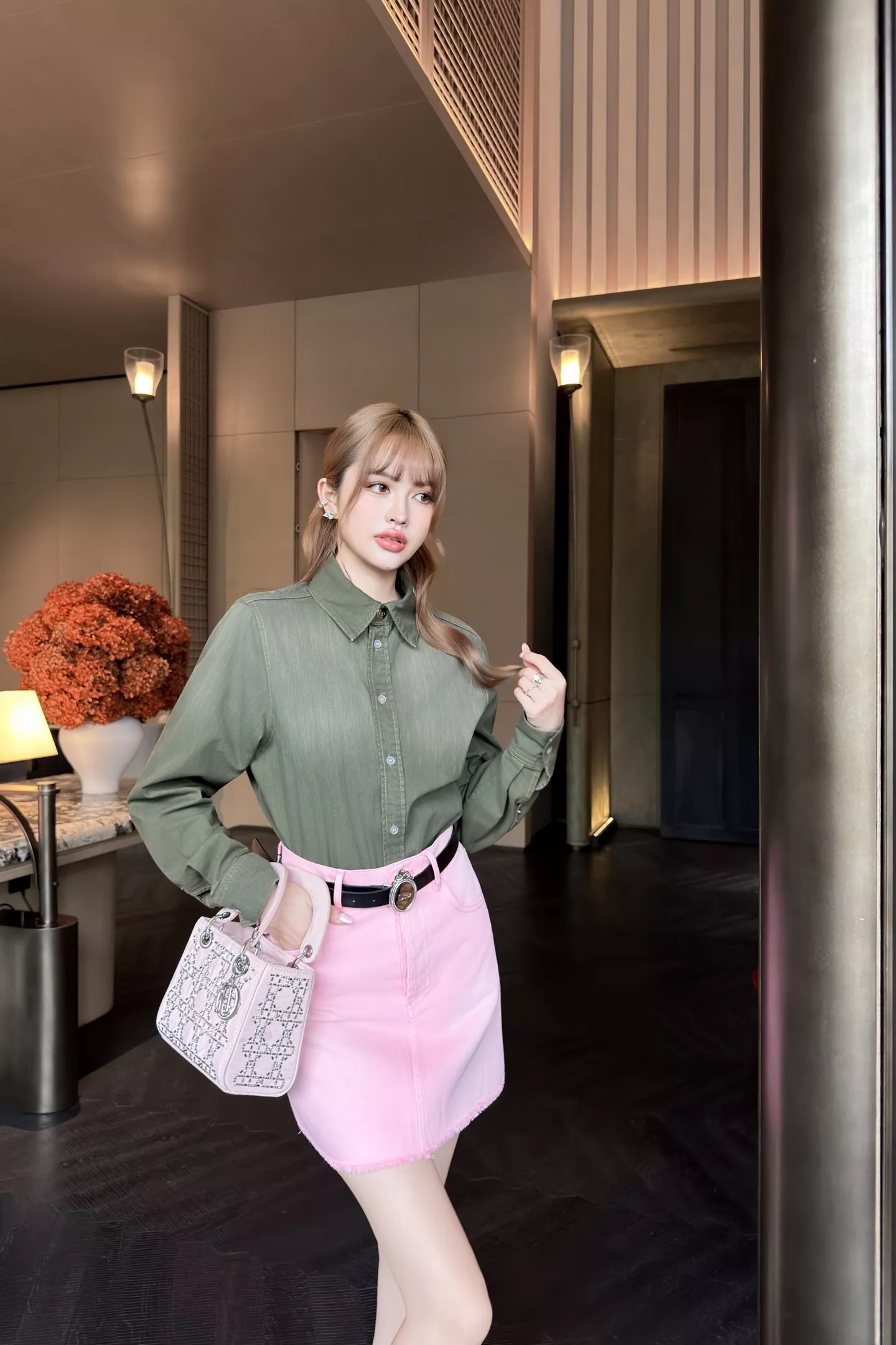 디올 클래식 카라 데님 셔츠 상세 이미지 48