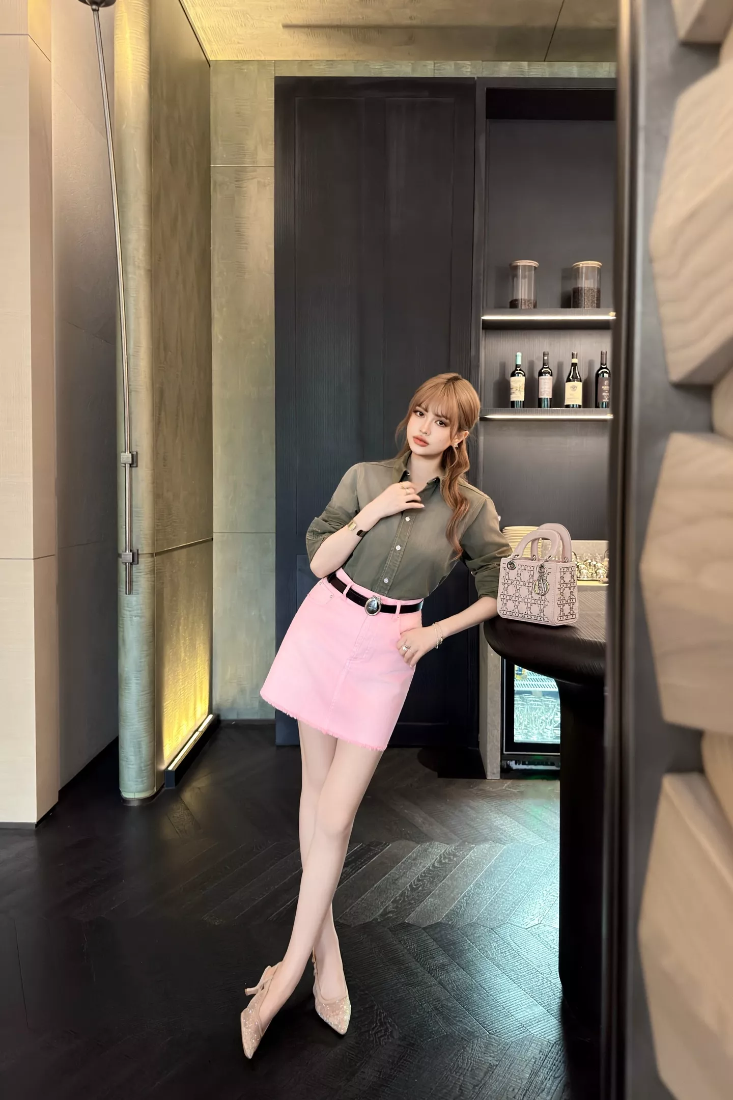 디올 클래식 카라 데님 셔츠 상세 이미지 51