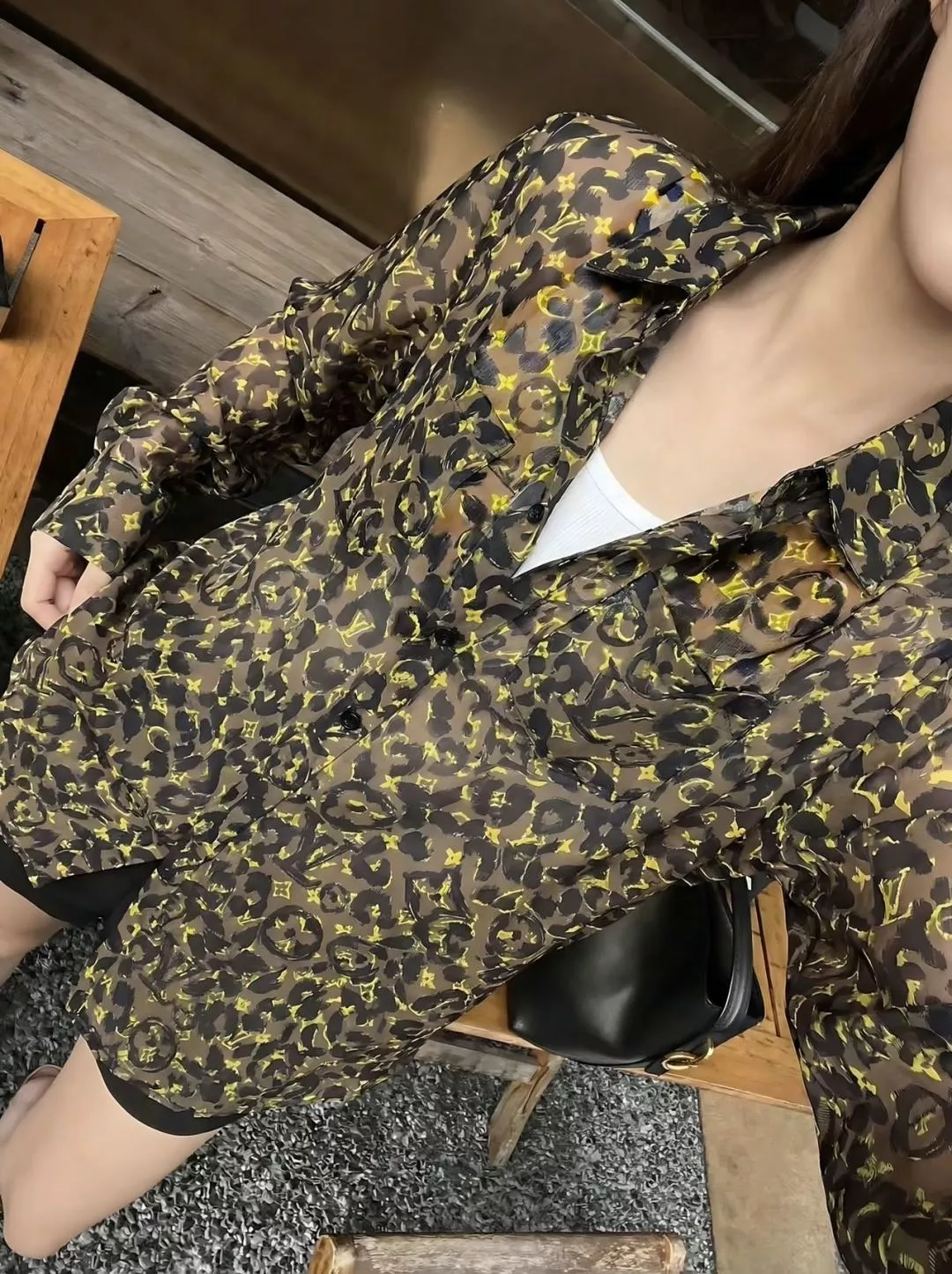 루이비통 레오파드 패턴 카라 셔츠 상세 이미지 14