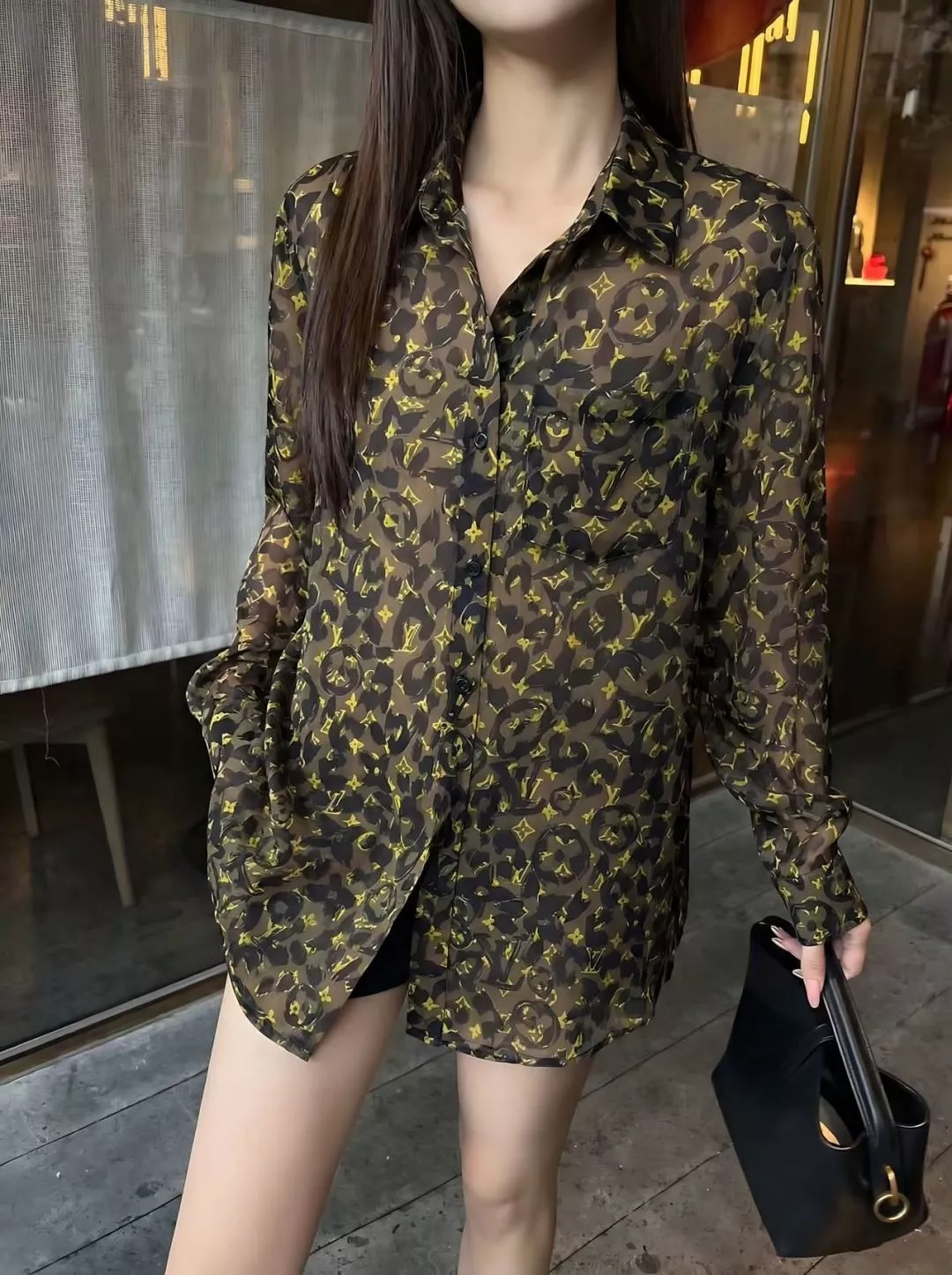 루이비통 레오파드 패턴 카라 셔츠 상세 이미지 18