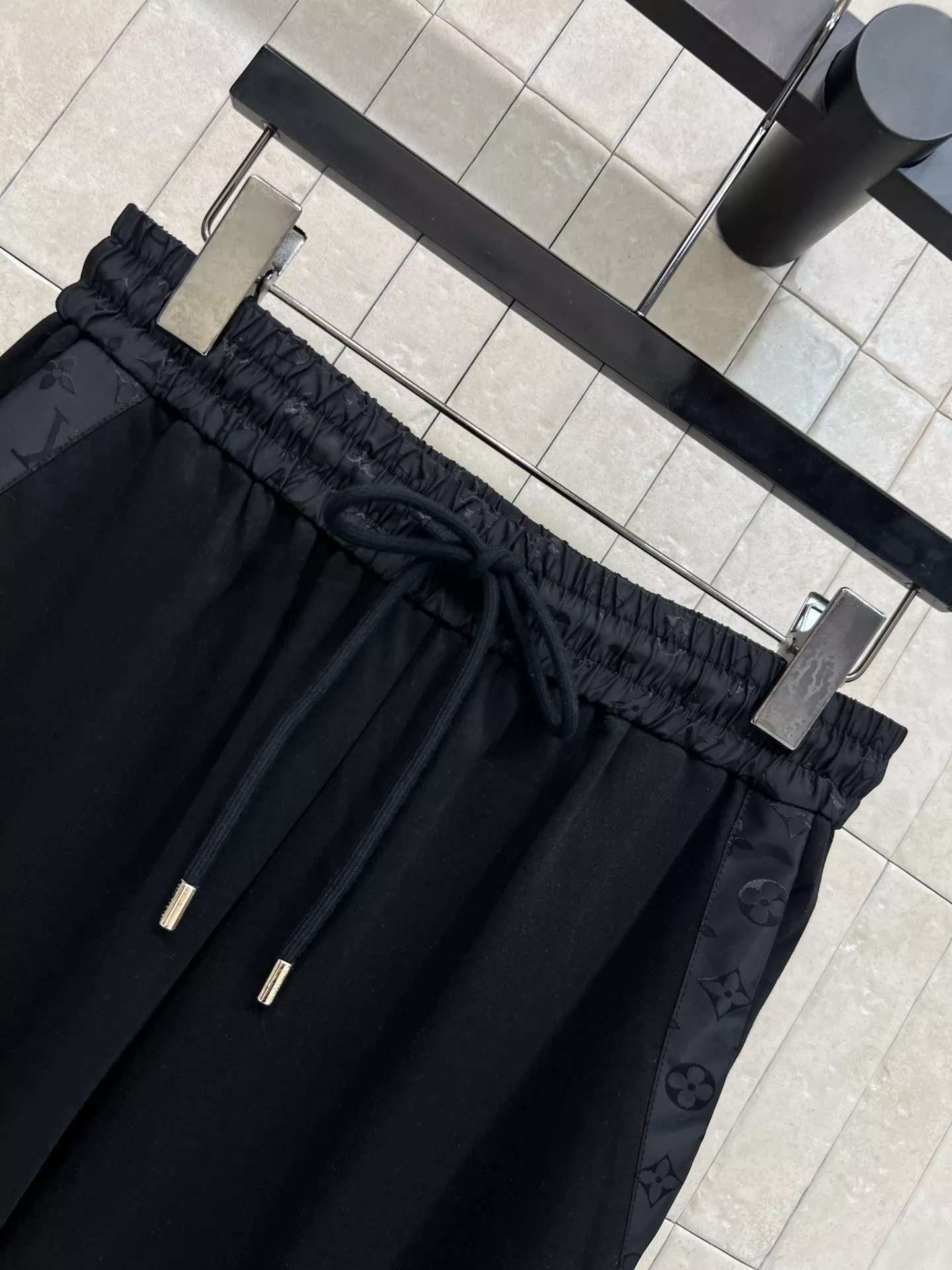 로에베 드로스트링 와이드 팬츠 상세 이미지 4