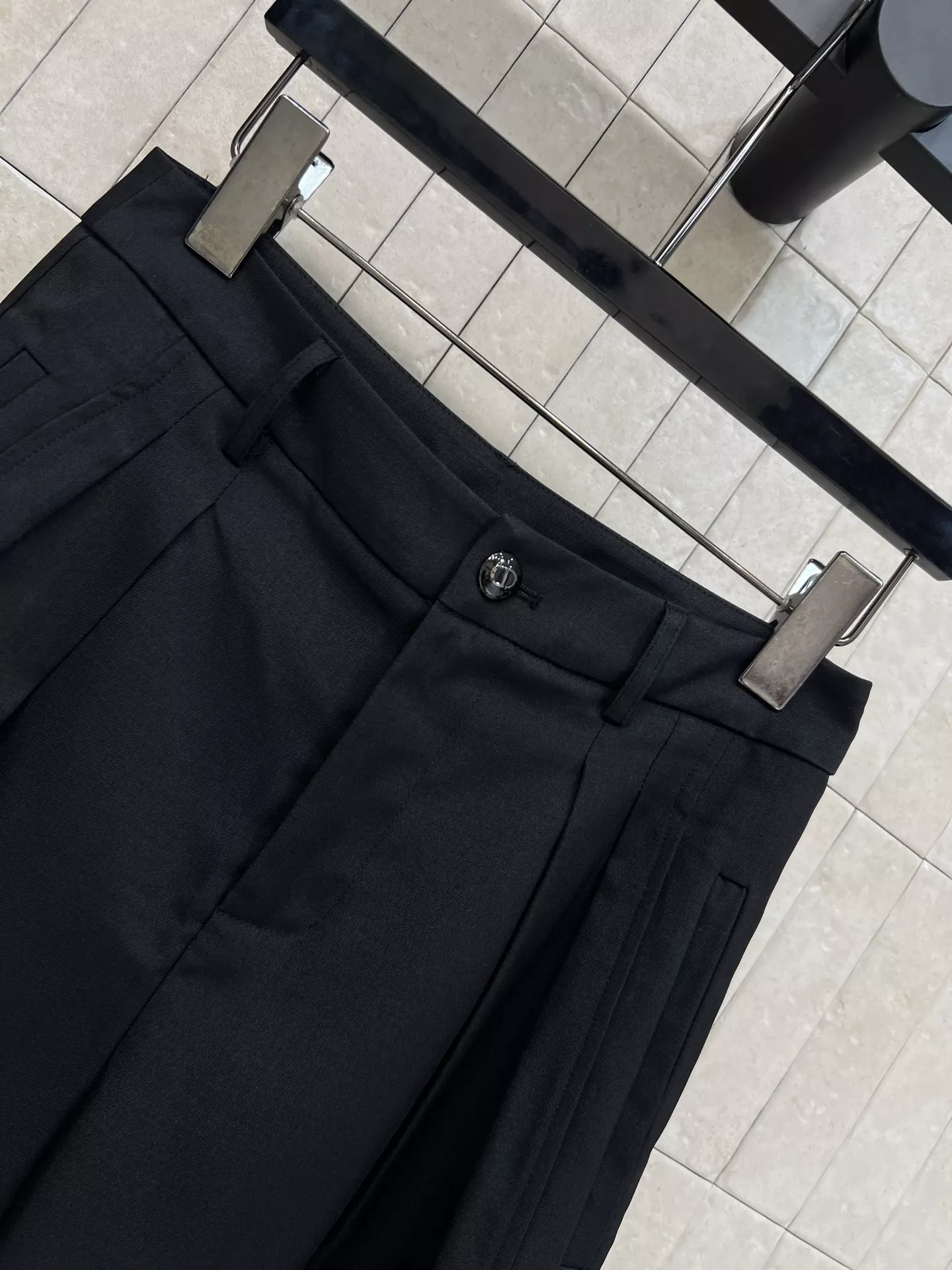 디올 자수 포인트 와이드 팬츠 상세 이미지 4