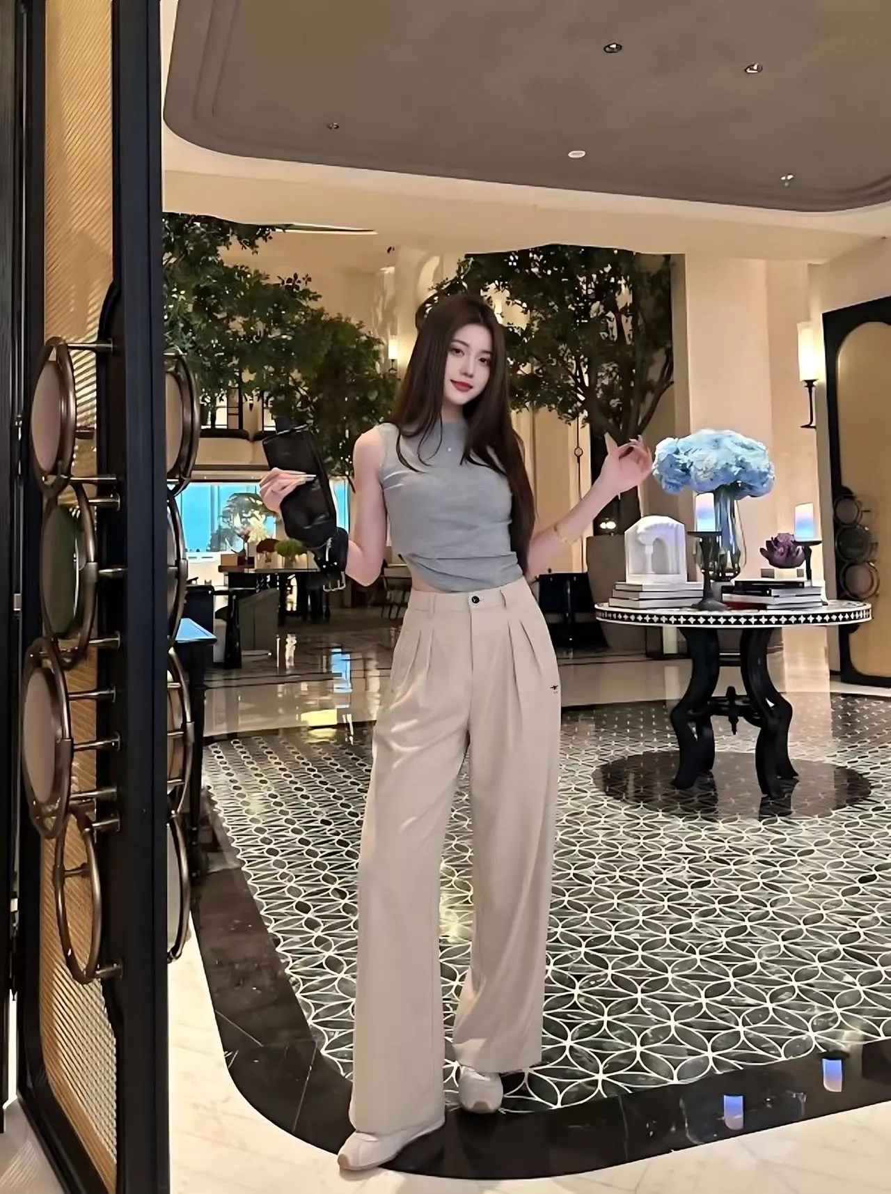 디올 자수 포인트 와이드 팬츠 상세 이미지 11