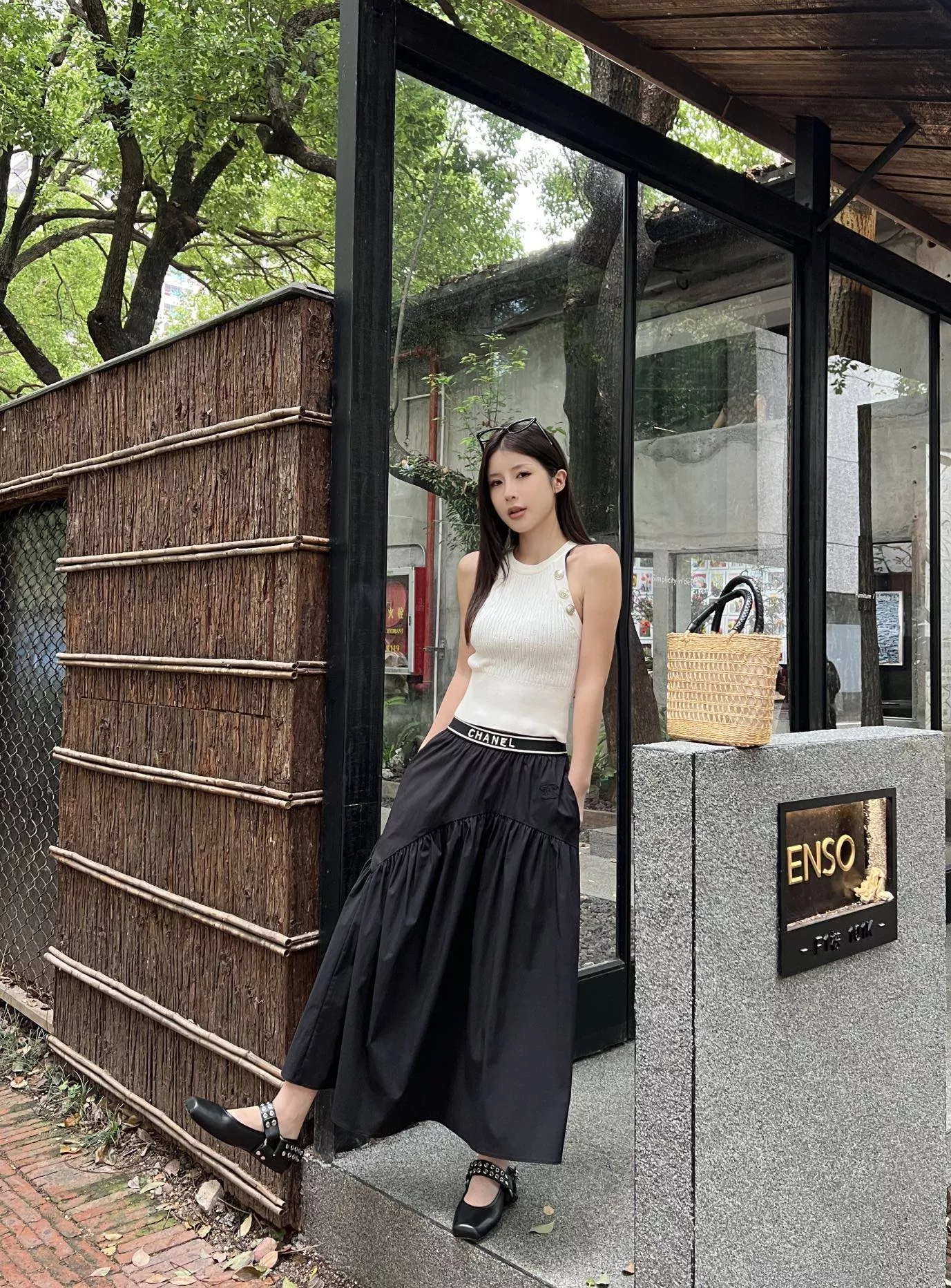 샤넬 배색 허리밴드 자수 스커트 상세 이미지 23