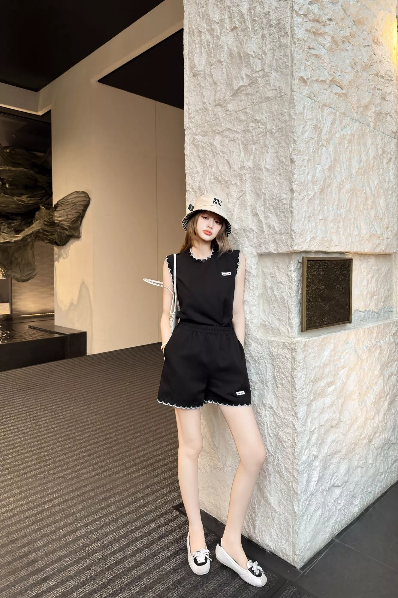 미우미우 배색 레이스 민소매 상하 세트 상세 이미지 16
