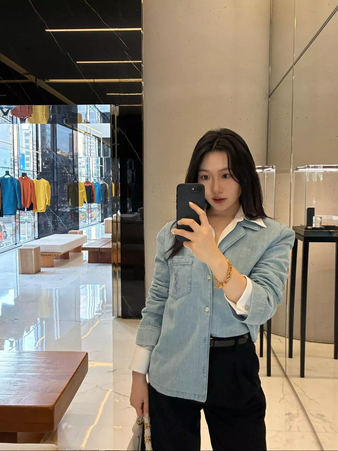 입생로랑 브이넥 롱슬리브 데님 셔츠 상세 이미지 13