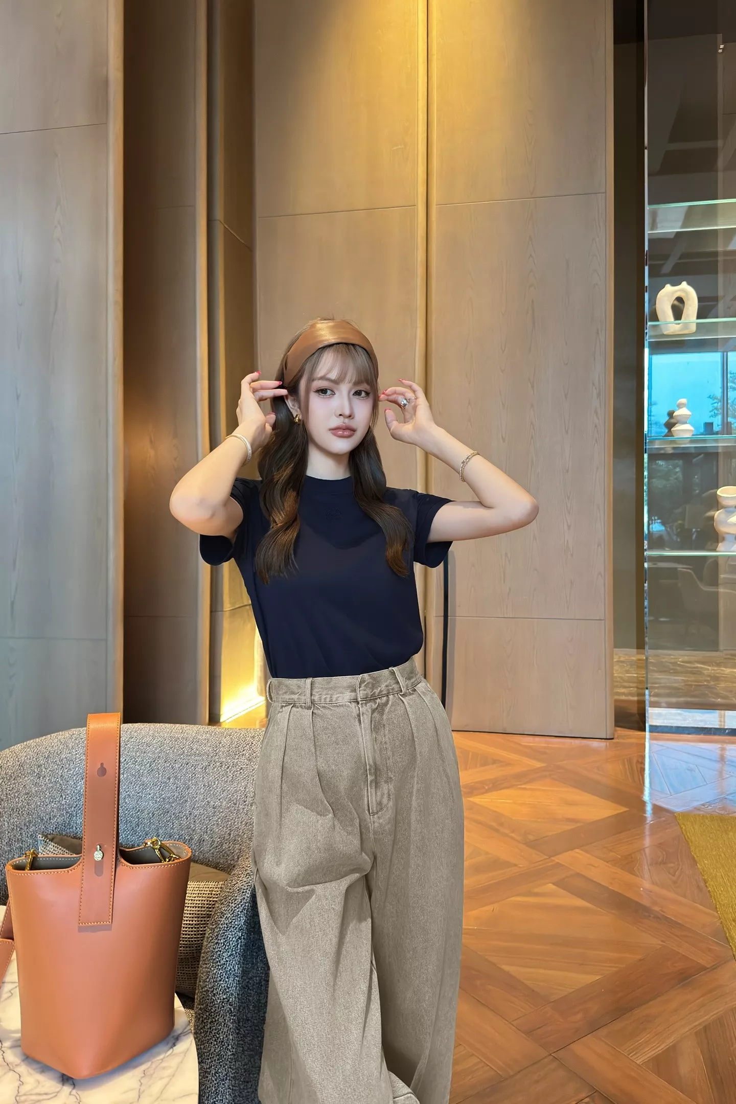로에베 복고 하이웨이스트 와이드 데님 팬츠 상세 이미지 24