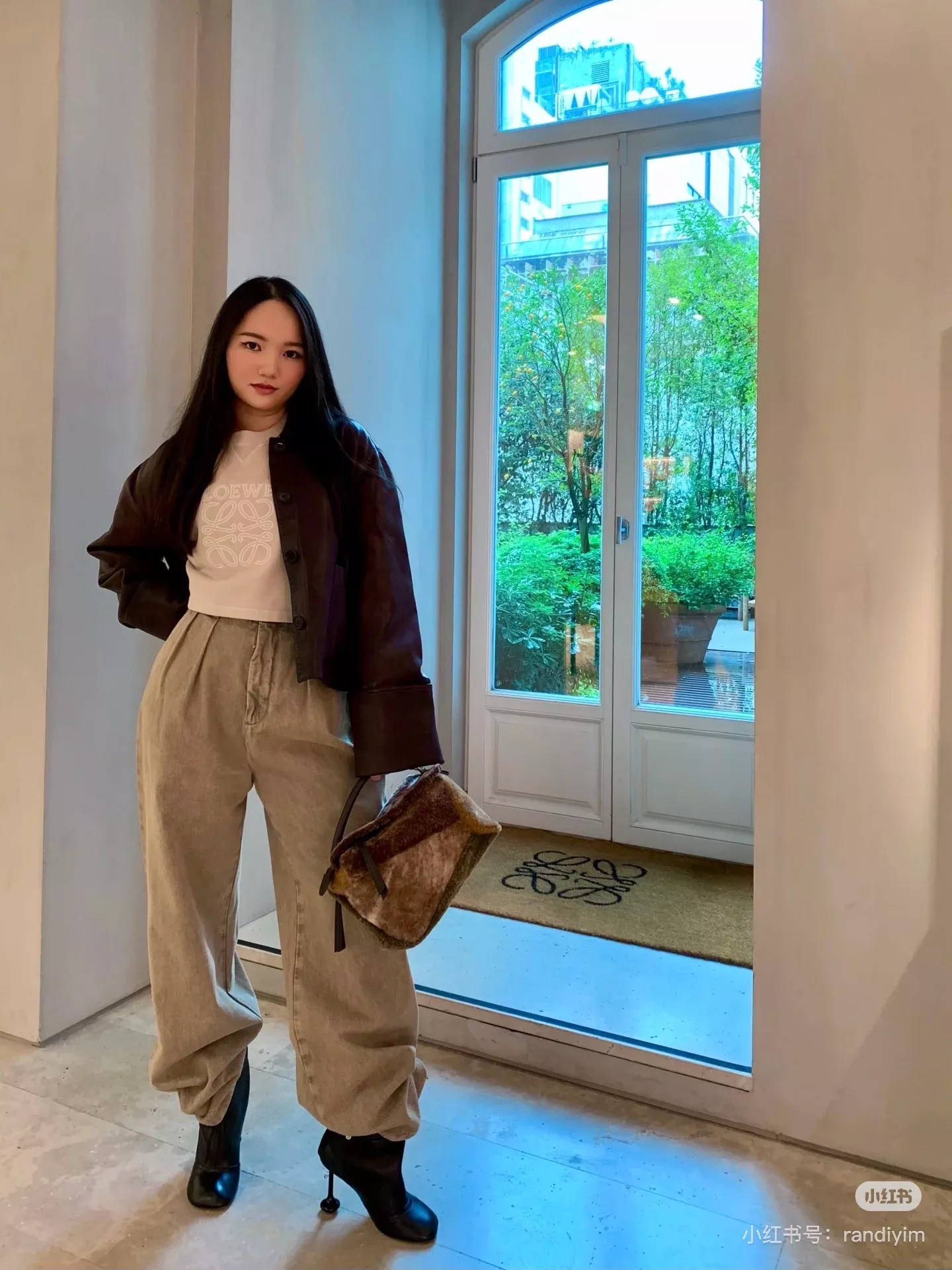 로에베 복고 하이웨이스트 와이드 데님 팬츠 상세 이미지 18