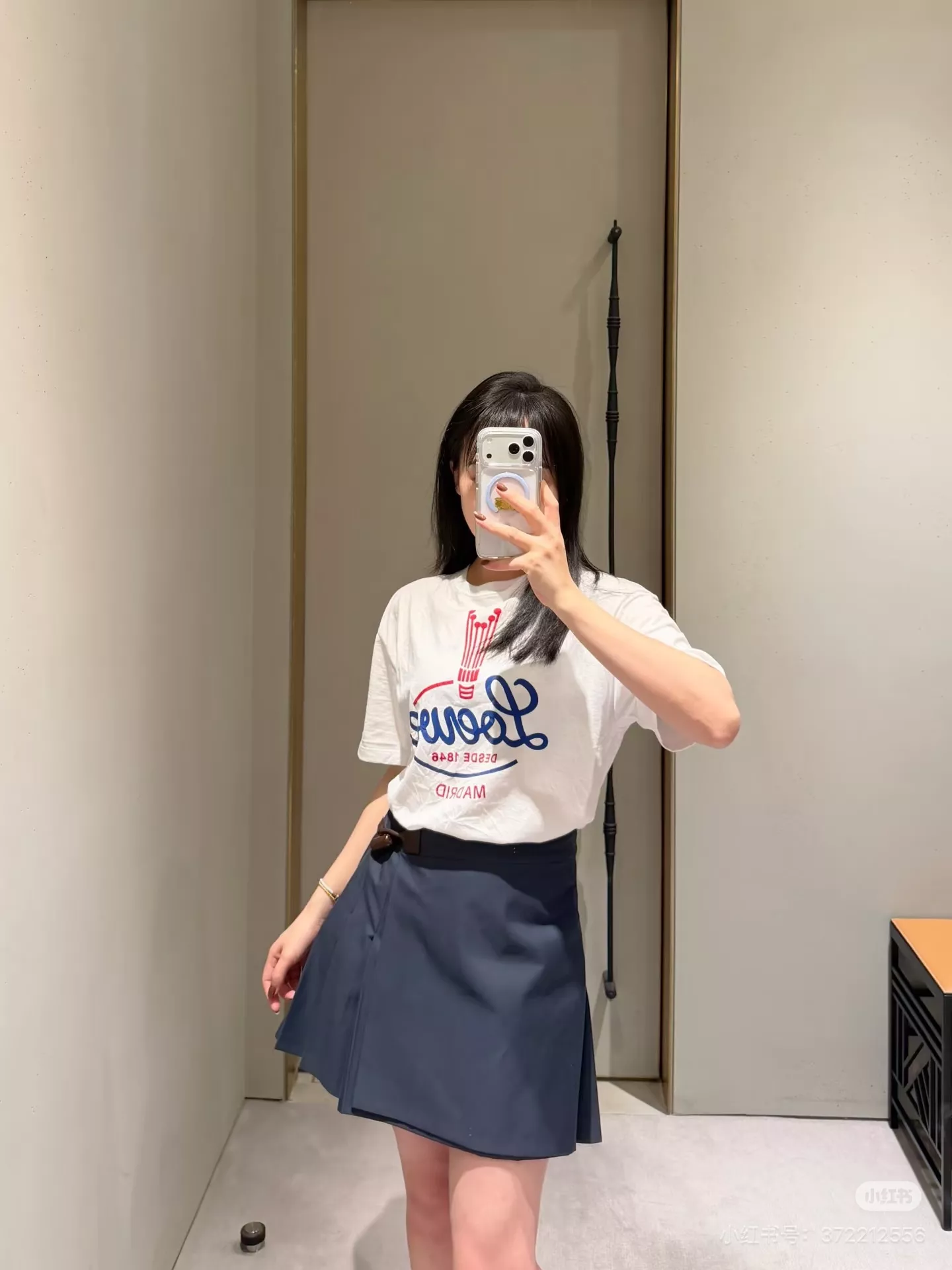 로에베 하이웨이스트 플리츠 스커트 상세 이미지 54