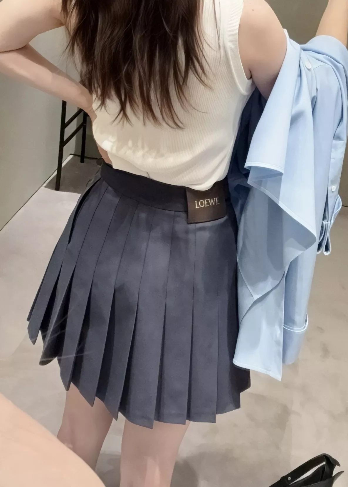 로에베 하이웨이스트 플리츠 스커트 상세 이미지 76