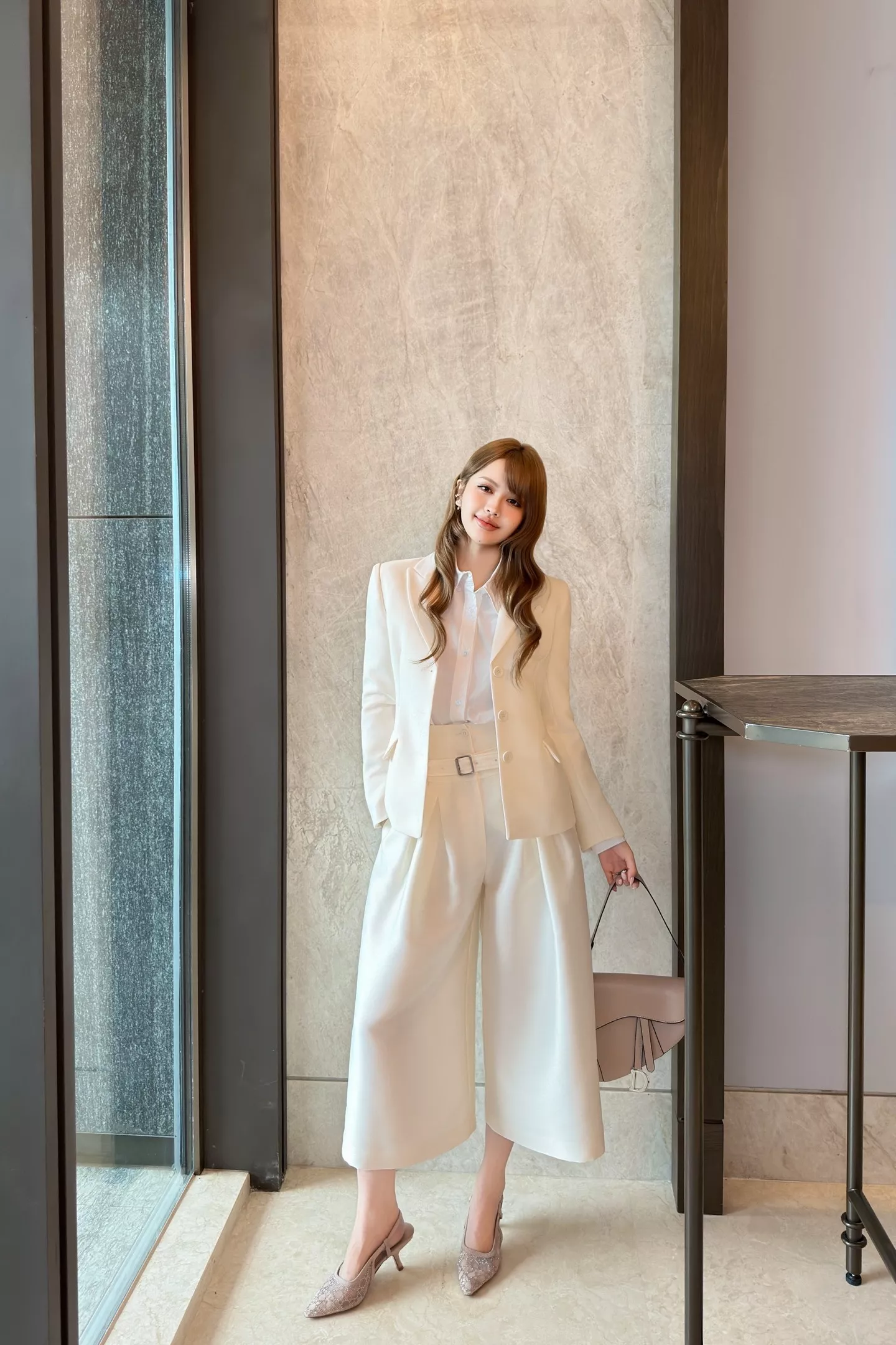 디올 하이웨이스트 플리츠 큐롯 팬츠 상세 이미지 35
